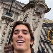 I am an Italian mother tongue and happy to help you!